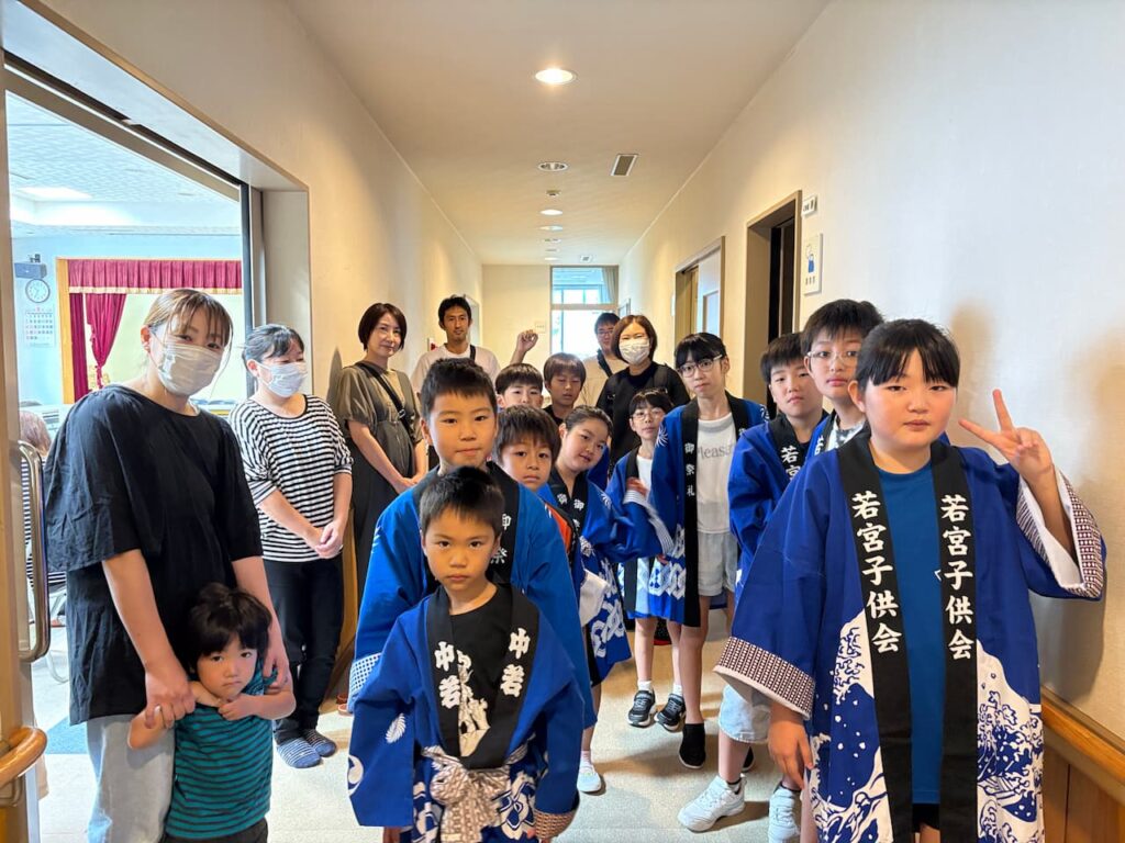 2025_若宮_敬老会_小学生の皆さん